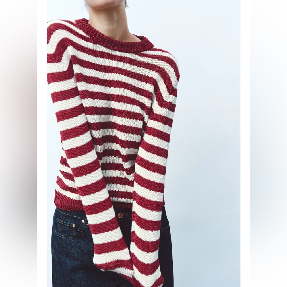 Zara Woman’s Red and Cream Striped Crewneck Candy Cane Sweater Size Medium